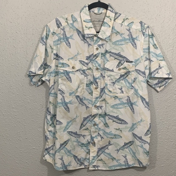 Eddie Bauer Fish Print Short Sleeve Button Up Shoulder Vented Shirt size L - Picture 1 of 13